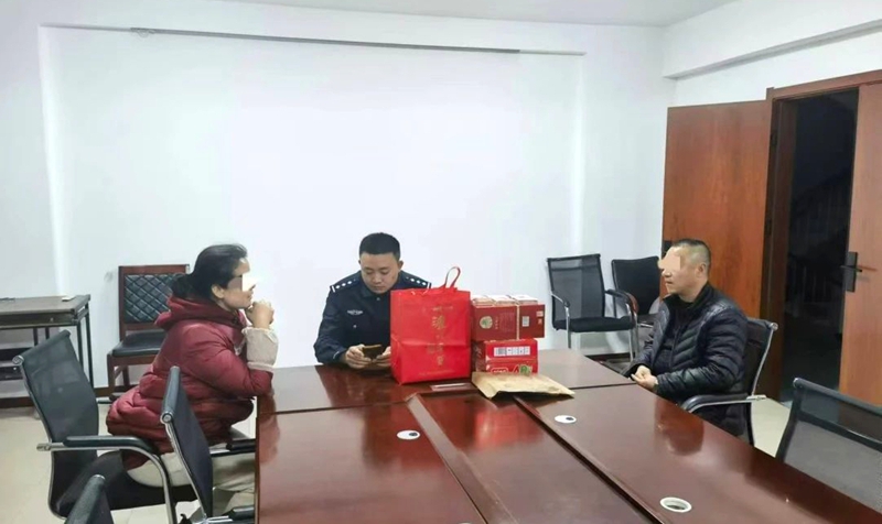 网约车托运现金，华州公安及时拦截止损。