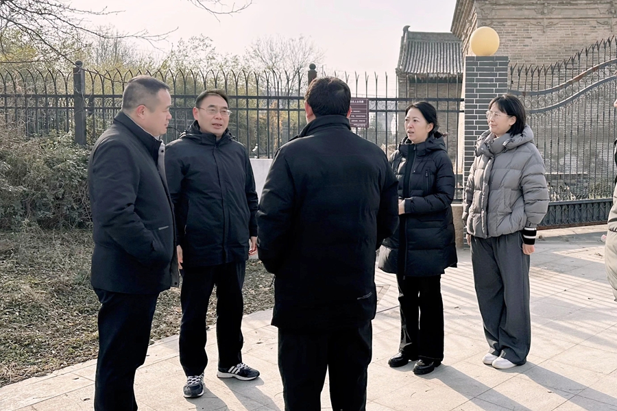 临渭区人民检察院检察长崔宏武一行实地寻访辖区文物古迹 临渭区人民检察院检察长崔宏武一行实地寻访辖区文物古迹