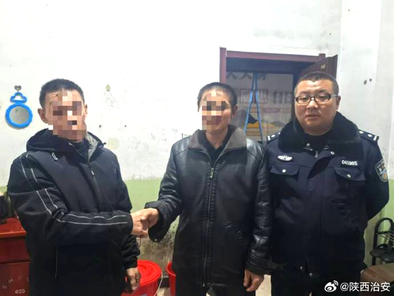 韩城公安西庄所民辅警成功调解一起工友之间的矛盾纠纷。