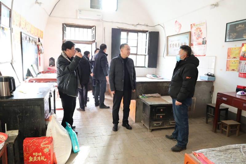 澄城县人民检察院开展春节前走访慰问活动。 澄城县人民检察院开展春节前走访慰问活动。