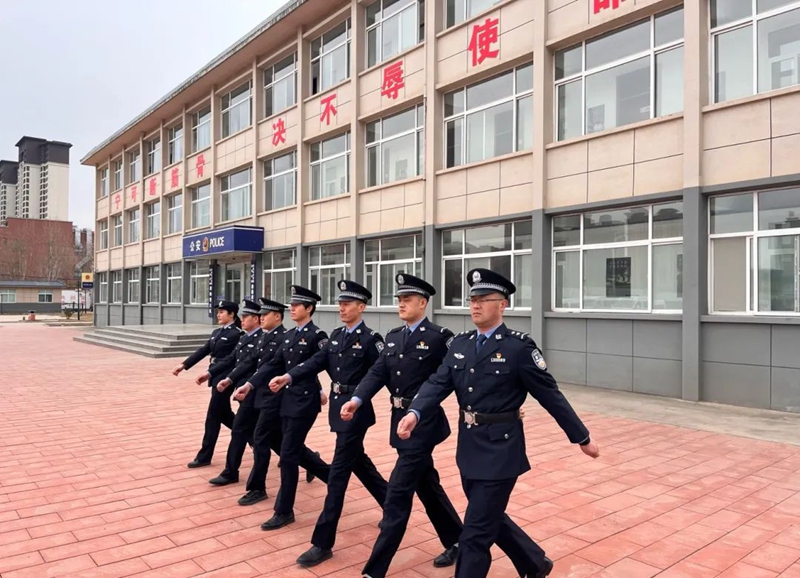 临渭公安扎实抓好春季整训活动。