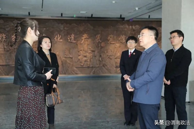 渭南市人民检察院党组副书记、副检察长闫永江一行深入华阴市寻访调研。
