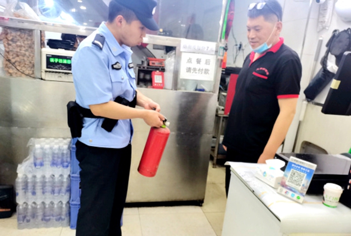 韩城乔南派出所全面开展“九小场所”排查整治工作。
