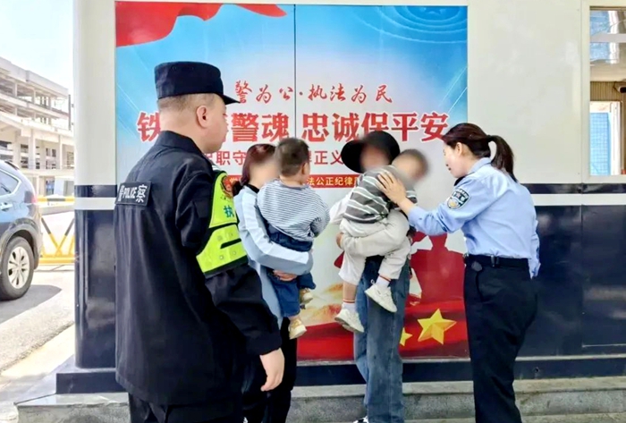 合阳公安找回走失小孩。