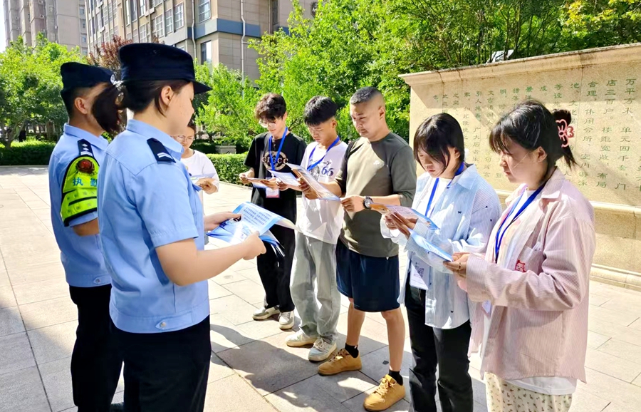 合阳公安开展防范电信诈骗、禁毒等安全知识宣传。