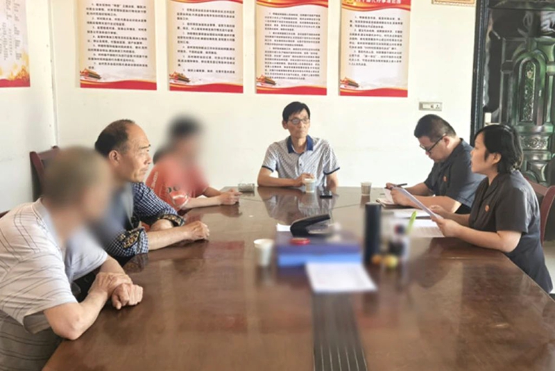 蒲城法院发出《家庭教育令》，为失学孩子撑起“法治蓝天”。