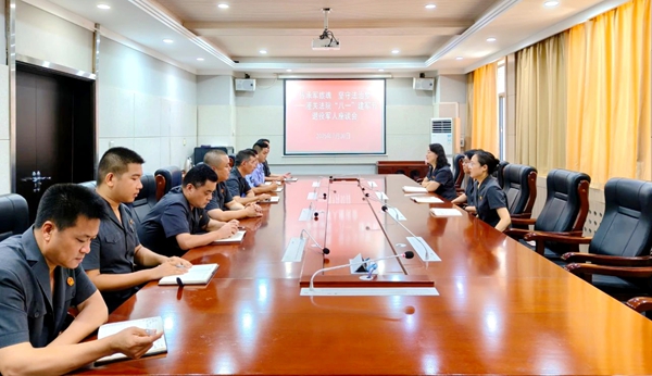 潼关法院召开“传承军旅魂 坚守法治梦”退役军人座谈会。