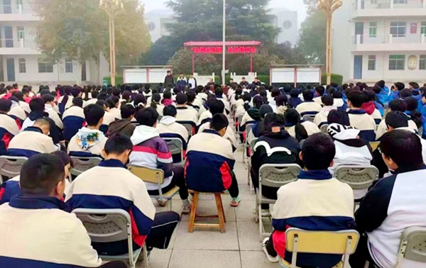 大荔法院走进校园开展法治宣传教育活动