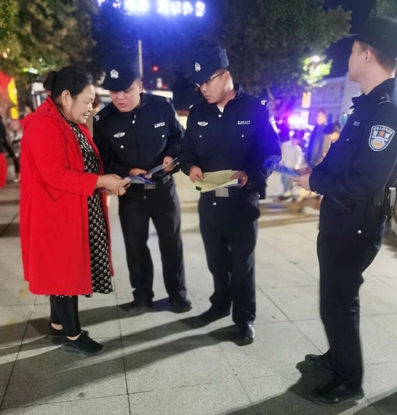 潼关县公安局城关派出所正式启动夜间常态化巡逻工作。