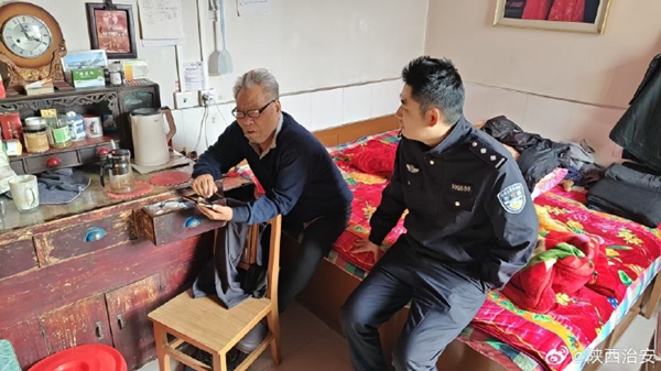 韩城公安持续开展走村入户化解矛盾纠纷。