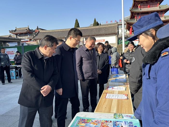 合阳县开展“12·4”国家宪法日集中宣传活动。