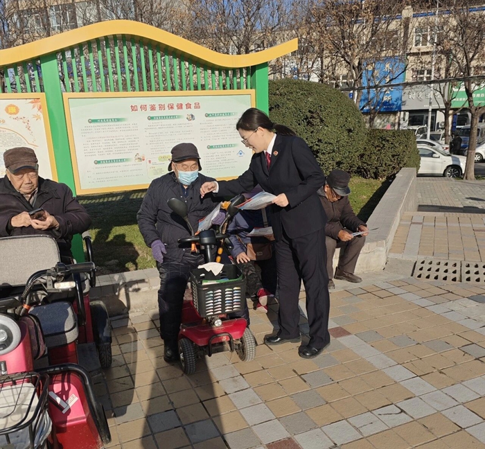 华州区人民检察院第二党支部开展主题党日活动。 华州区人民检察院第二党支部开展主题党日活动。