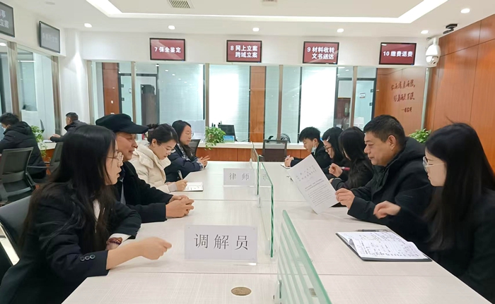 韩城法院牵头开展要素式起诉状示范文本专题培训。