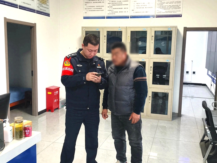 华阴公安及时为群众挽回经济损失21万元。