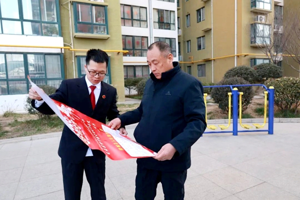 澄城检察走进开元小区开展反诈宣传。