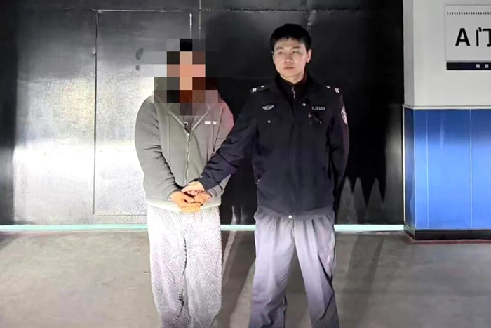 大荔公安8小时速破熟人盗窃案。