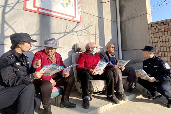 白水县公安局禁毒大队深入辖区开展禁毒宣传。 白水县公安局禁毒大队深入辖区开展禁毒宣传。