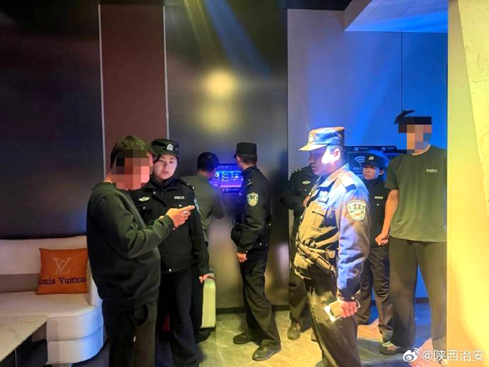 合阳公安金水派出所开展常态化安全检查。 合阳公安金水派出所开展常态化安全检查。