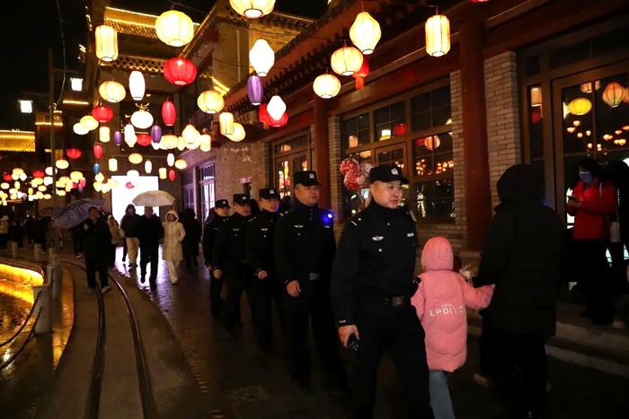 守护平安春节，临渭公安在行动。