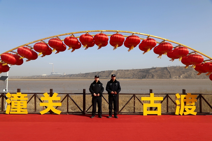 潼关民警对潼关古渡等重点景区开展常态化巡逻。