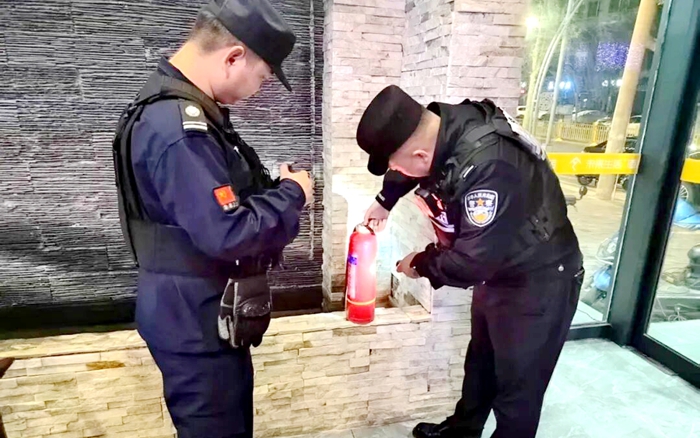 蒲城公安开展治安清查专项行动。