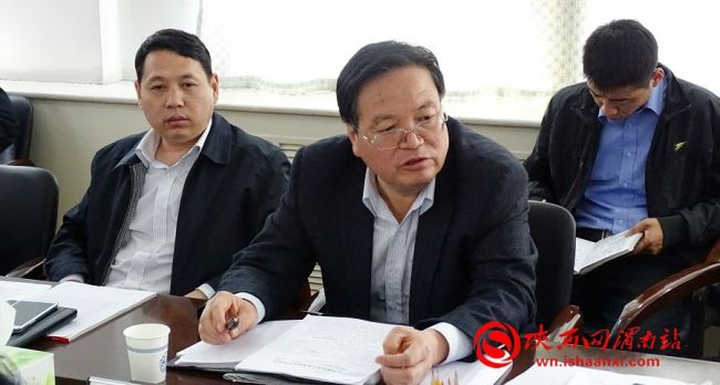 副书记贾重新作总结讲话。陕西网渭南站记者 王丽华 摄