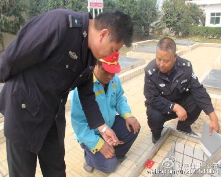 富平县公安局到贤派出所进行冬防安全检查。